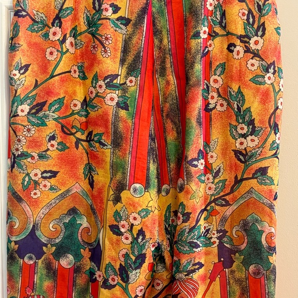 Gorgeous Ethnic Print Lined Pants - Picture 5 of 8